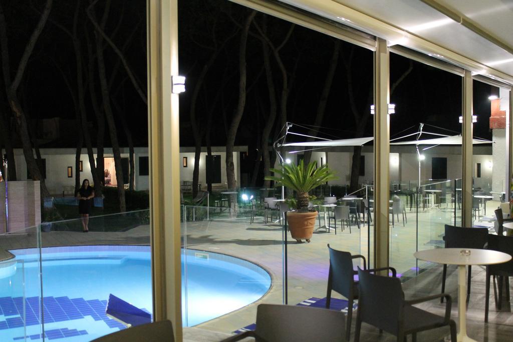 Giulivo Hotel&Village Baia Domizia Esterno foto