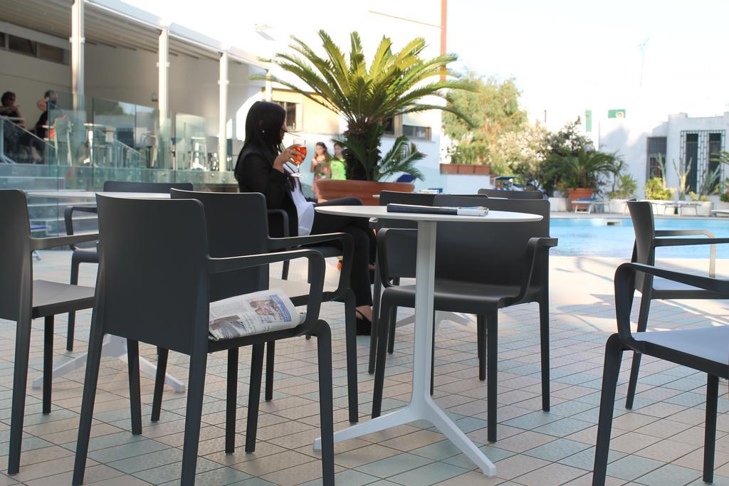 Giulivo Hotel&Village Baia Domizia Esterno foto