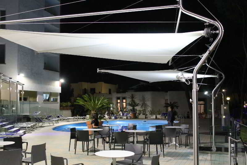 Giulivo Hotel&Village Baia Domizia Esterno foto