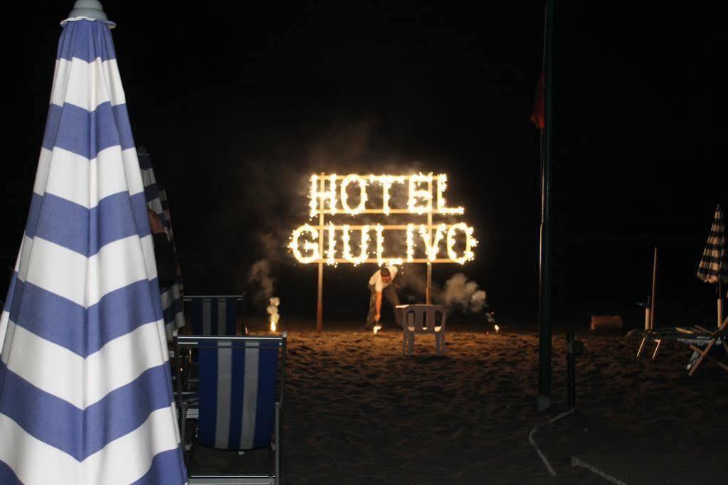 Giulivo Hotel&Village Baia Domizia Esterno foto